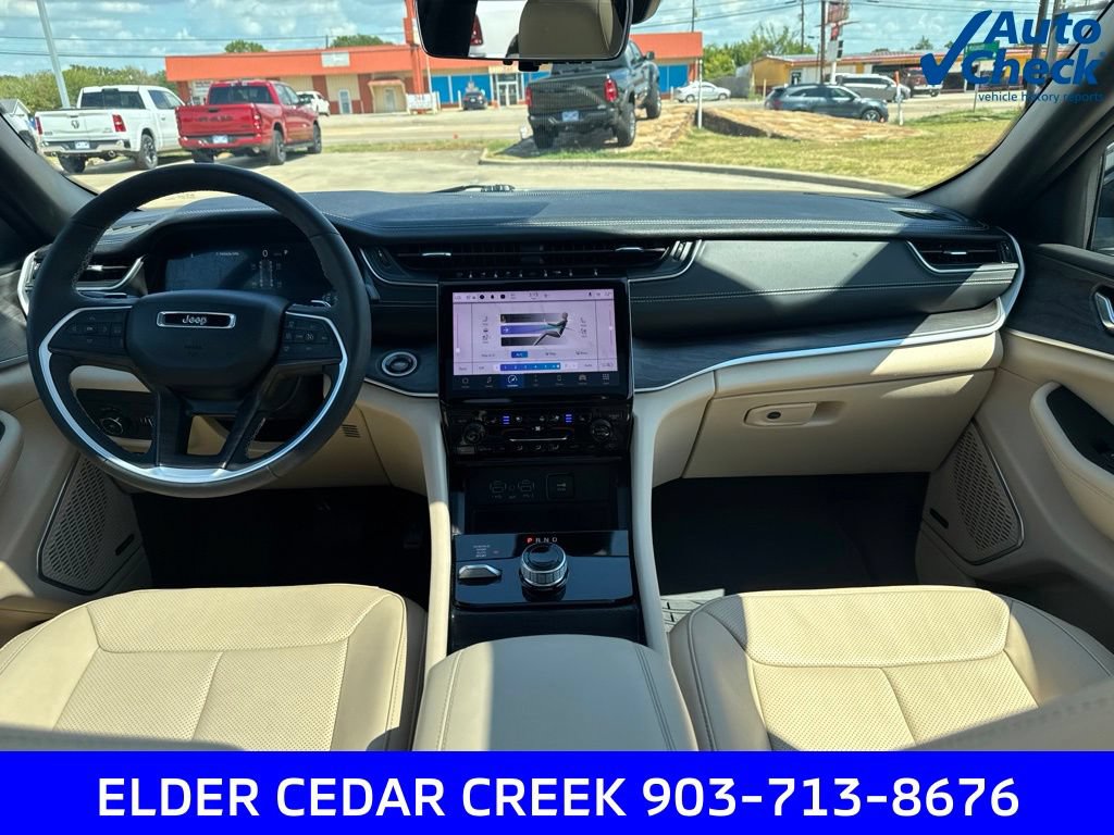 Used 2024 Jeep Grand Cherokee Limited w/ Luxury Tech Group II AWD/4WD image 25