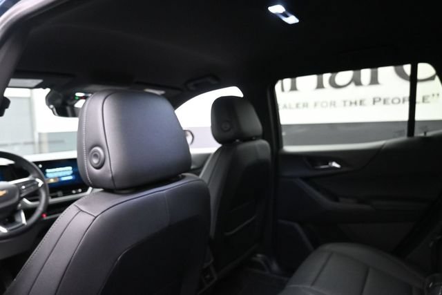 Used 2025 Chevrolet Equinox LT w/ Convenience Package II FWD image 24