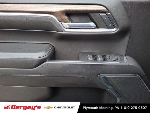 Certified 2022 Chevrolet Silverado 1500 LT Trail Boss w/ LPO, Dark Essentials Package image 15