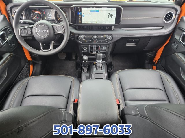 Used 2025 Jeep Gladiator Sport AWD/4WD image 16