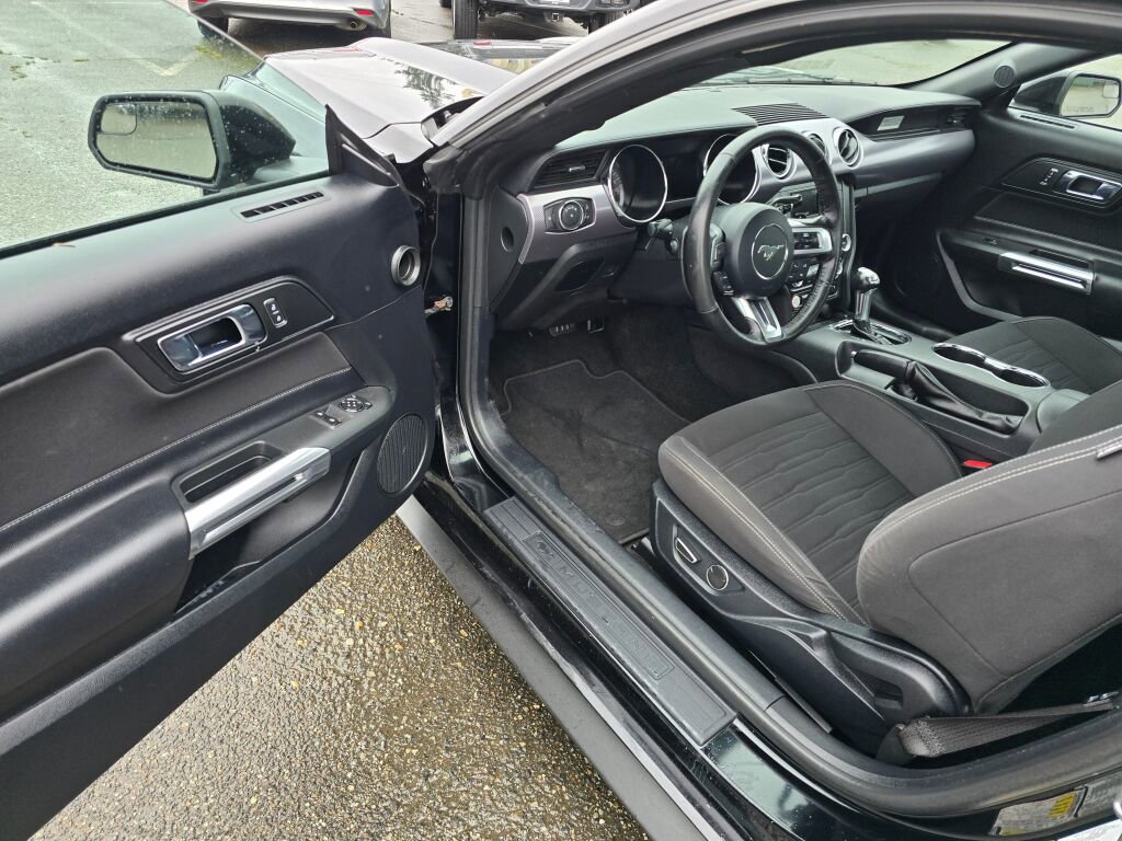 Used 2017 Ford Mustang EcoBoost image 16