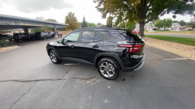Used 2026 Chevrolet Trax LT w/ Driver Confidence Package FWD image 6