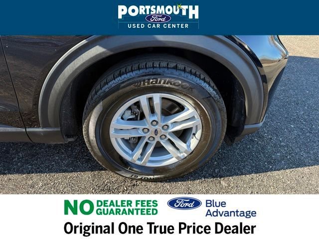 Used 2022 Ford Explorer XLT w/ Equipment Group 202A AWD/4WD image 41