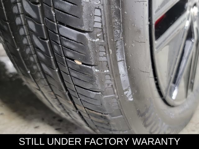 Used 2025 Ford Mustang Mach-E Premium w/ Sport Appearance Package AWD/4WD image 12