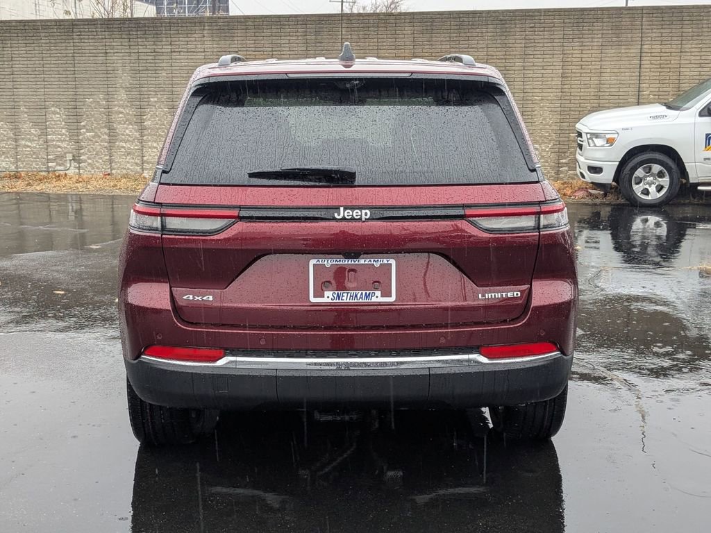 New 2025 Jeep Grand Cherokee Limited w/ Luxury Tech Group II AWD/4WD image 7