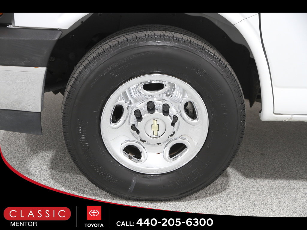Used 2024 Chevrolet Express 2500 w/ Driver Convenience Package image 20