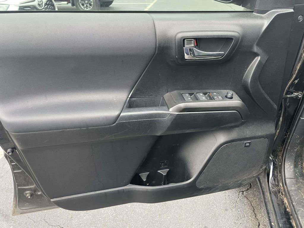 Used 2022 Toyota Tacoma TRD Sport image 26