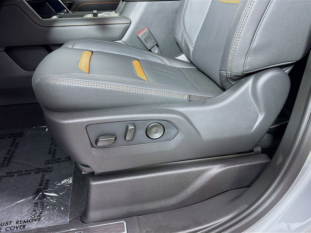 New 2026 GMC Sierra 2500 AT4 AWD/4WD image 19