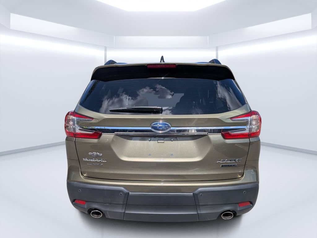 Used 2023 Subaru Ascent Limited w/ Technology Package AWD/4WD image 4