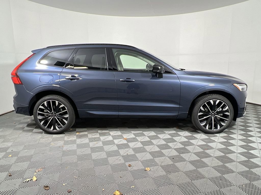 New 2026 Volvo XC60 B5 Ultra w/ Protection Package Premier image 9