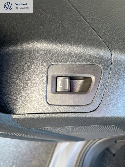 Certified 2022 Volkswagen Atlas Cross Sport SE w/ Panoramic Sunroof Package image 21