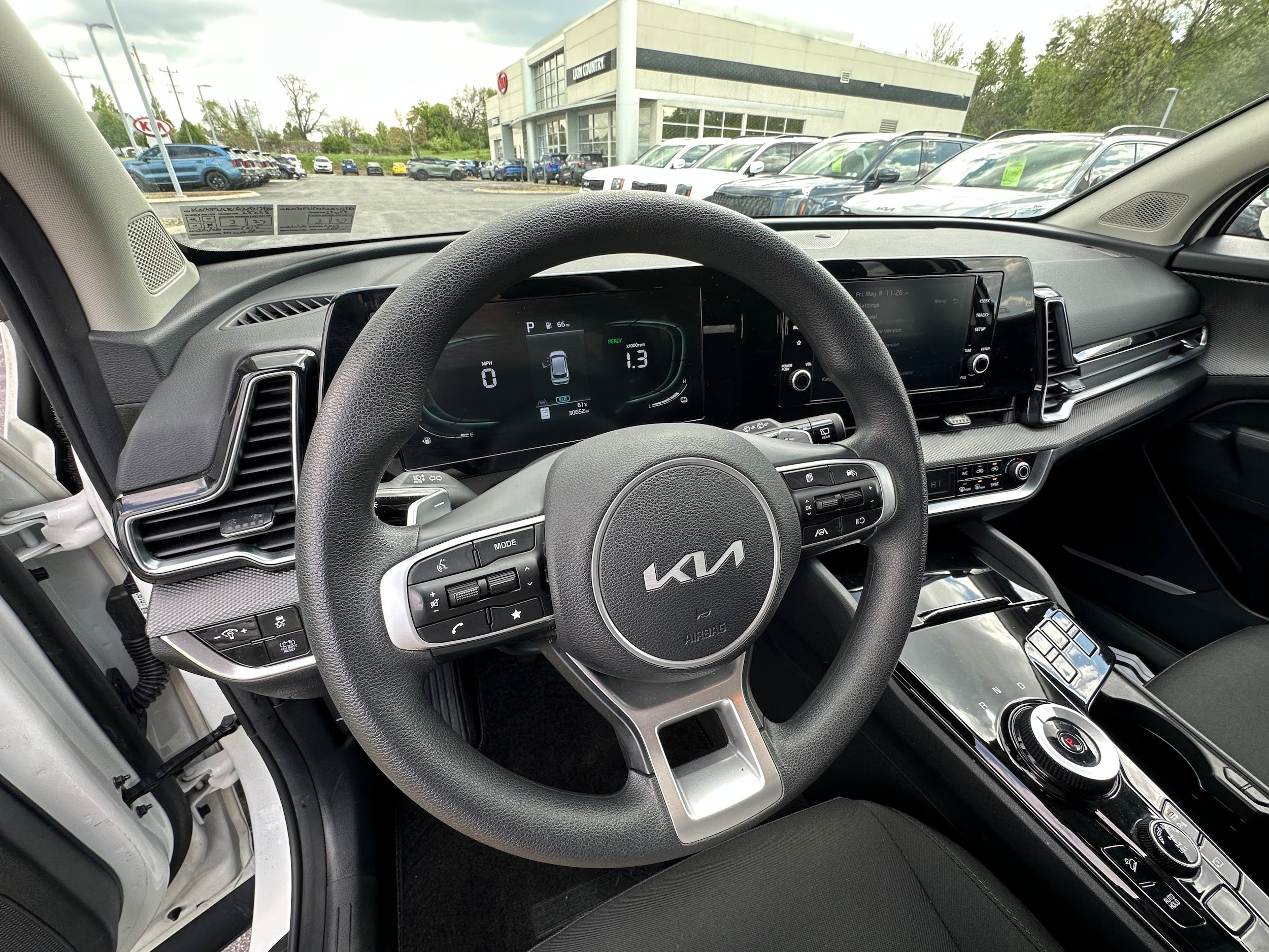 Used 2024 Kia Sportage LX AWD/4WD image 24