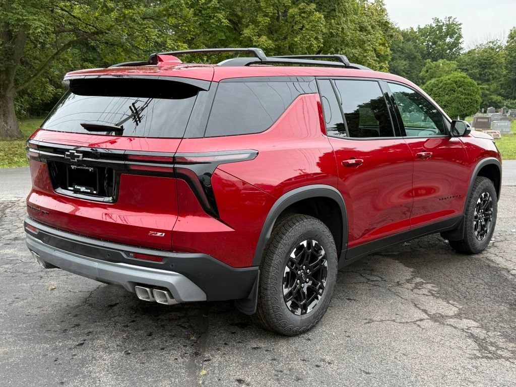 New 2027 Chevrolet Traverse Z71 w/ LPO, Floor Liner Package AWD/4WD image 5