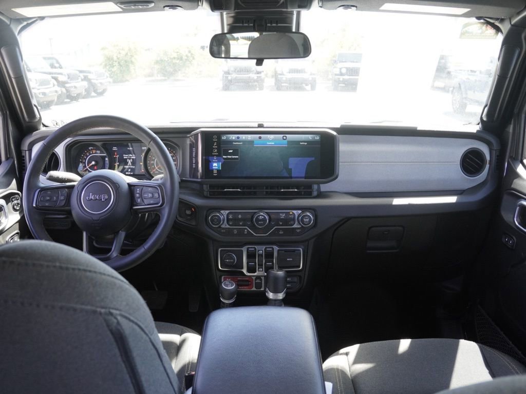 Used 2024 Jeep Gladiator Sport image 23