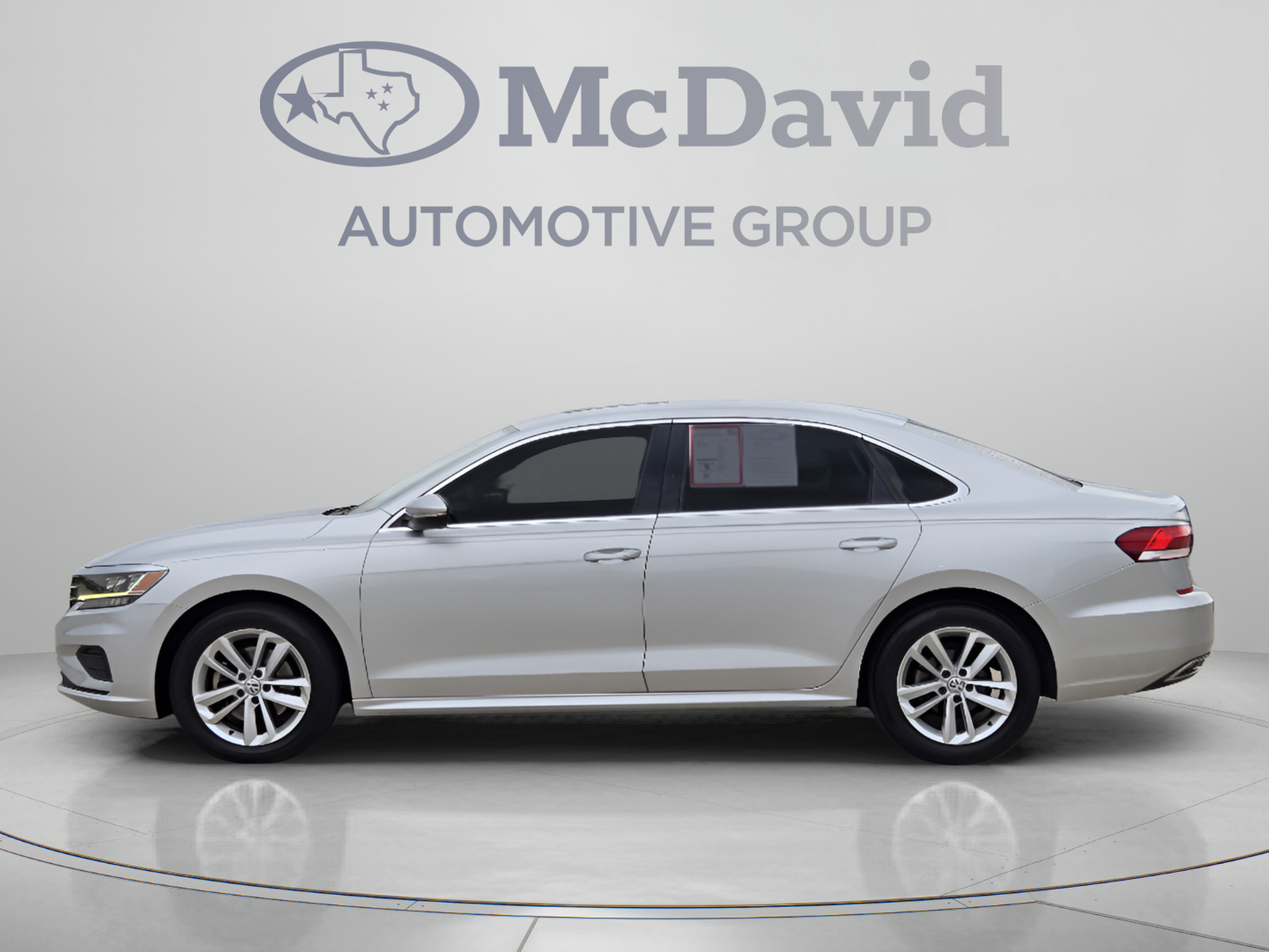 Used 2020 Volkswagen Passat 2.0T SE w/ Sunroof Package FWD image 2
