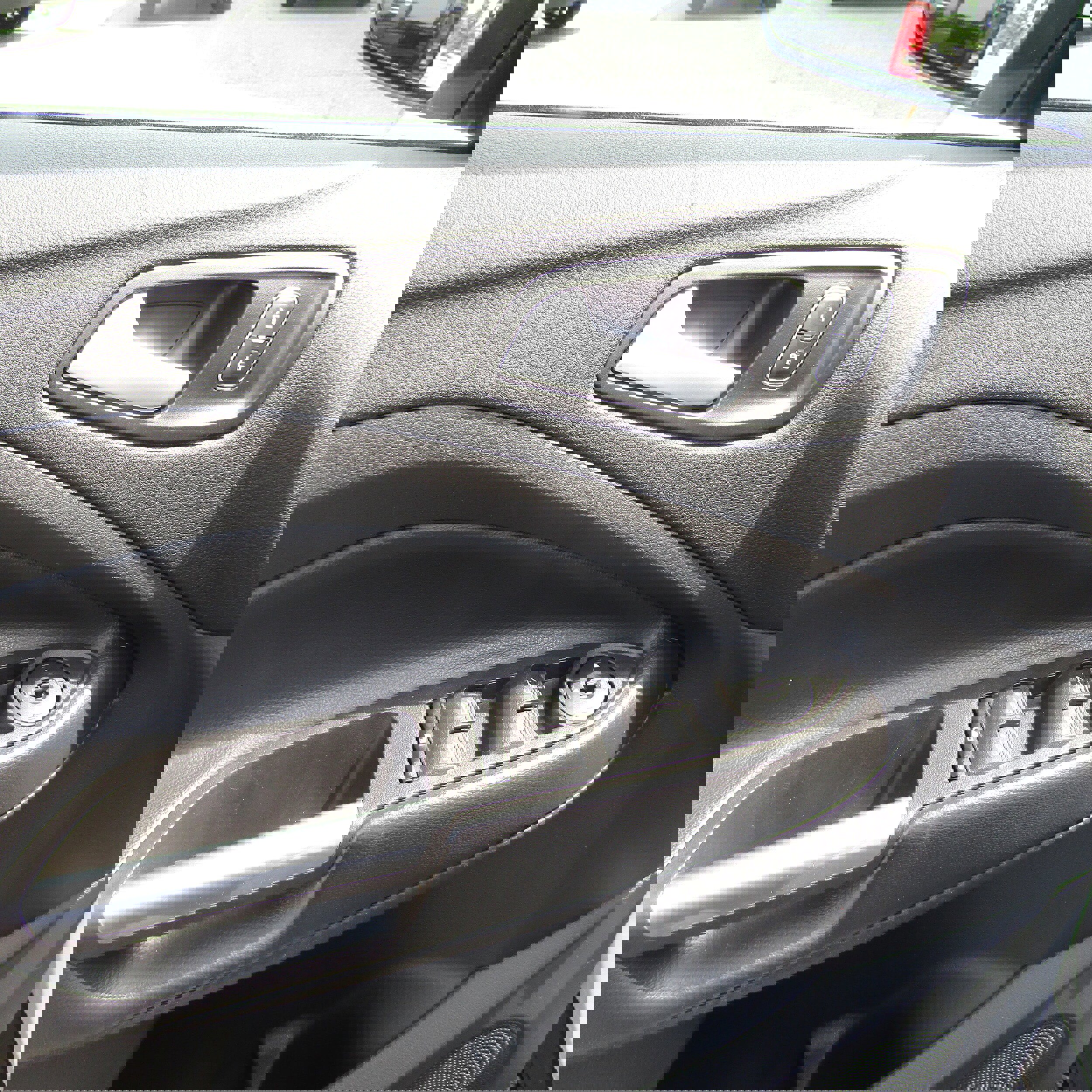 Used 2019 Ford Escape SE image 19