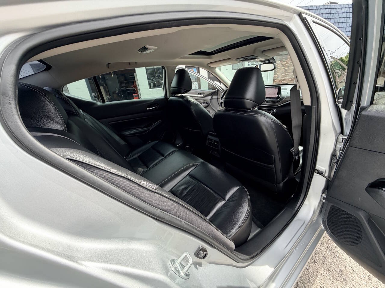 Used 2020 Nissan Altima 2.5 SL FWD image 56