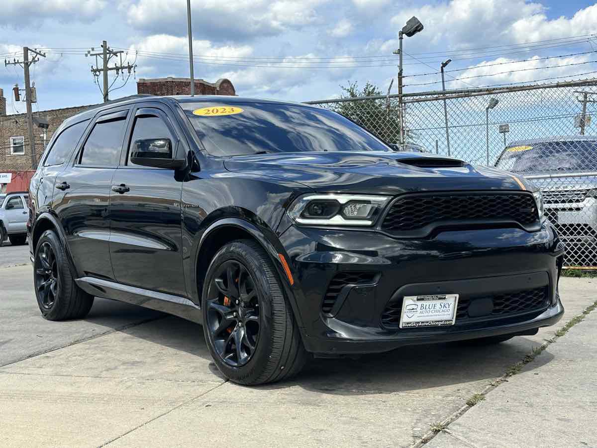 Used 2023 Dodge Durango R/T w/ Hemi Orange Plus Package AWD/4WD image 3