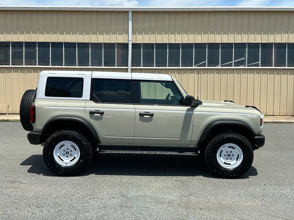 New 2026 Ford Bronco Heritage Edition AWD/4WD image 11