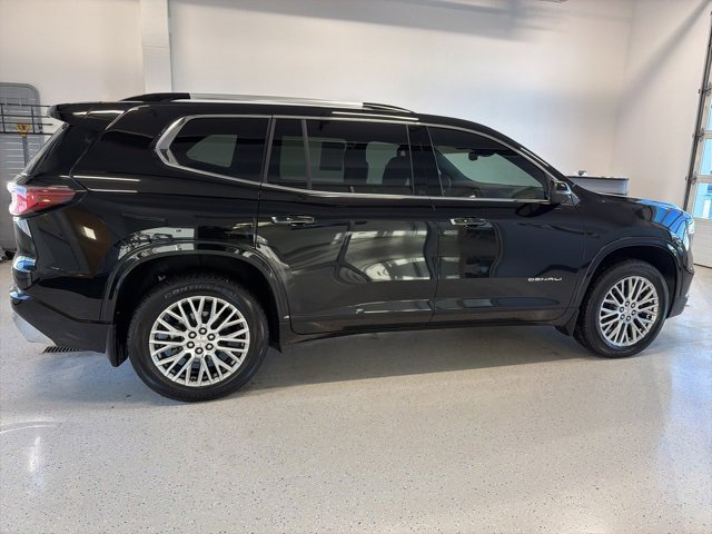 Used 2025 GMC Acadia Denali w/ LPO, Cargo Package image 9