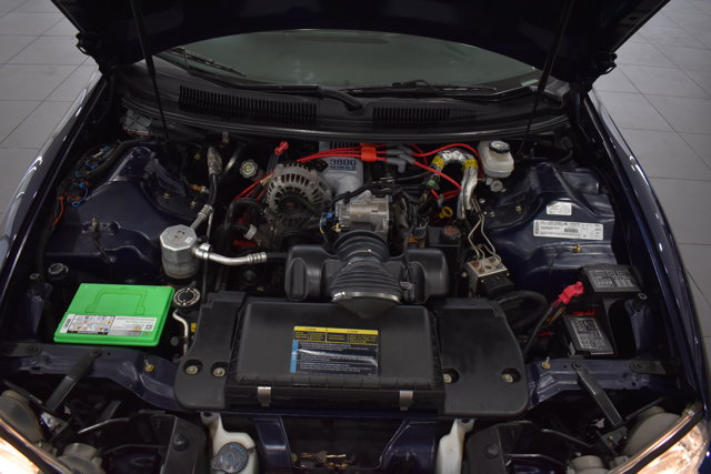 Used 2002 Chevrolet Camaro LT w/ Preferred Equipment Group 1 RWD image 17