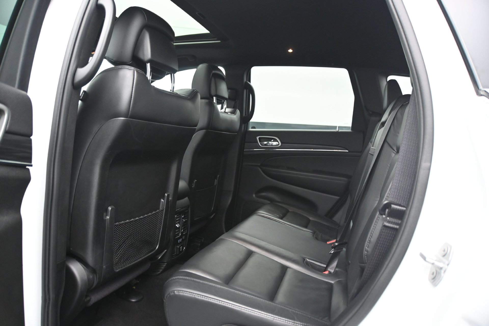 Used 2019 Jeep Grand Cherokee Limited w/ Trailer Tow Group IV AWD/4WD image 20