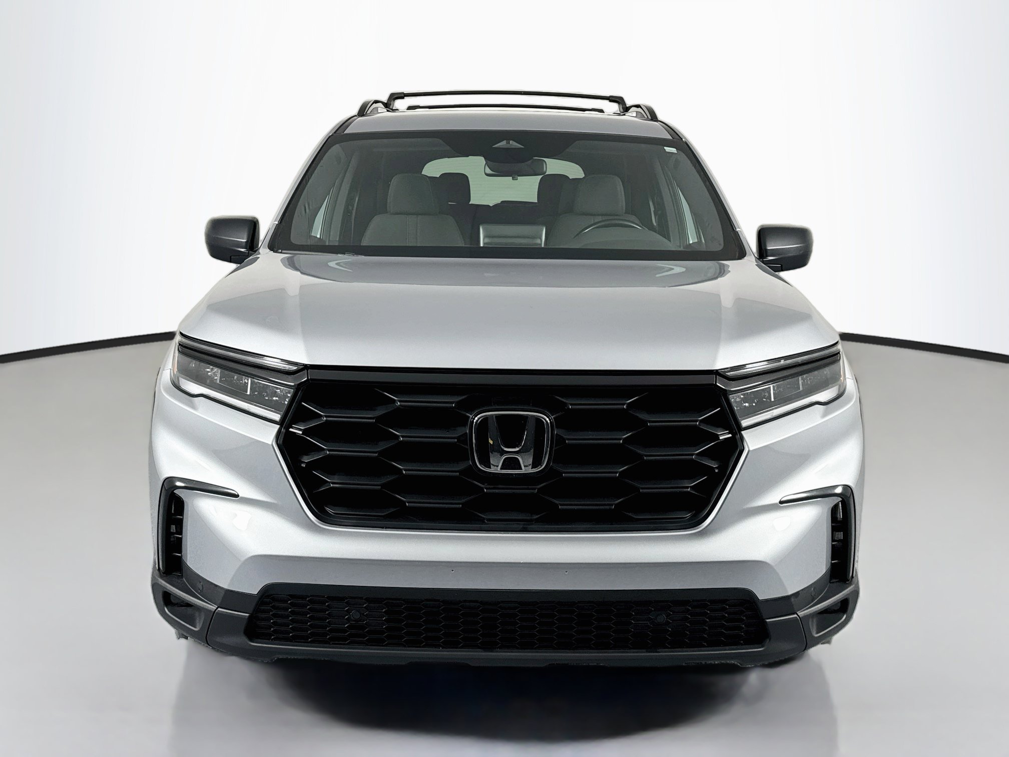 Certified 2025 Honda Pilot Sport image 2