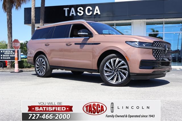Used 2025 Lincoln Navigator Black Label AWD/4WD image 1