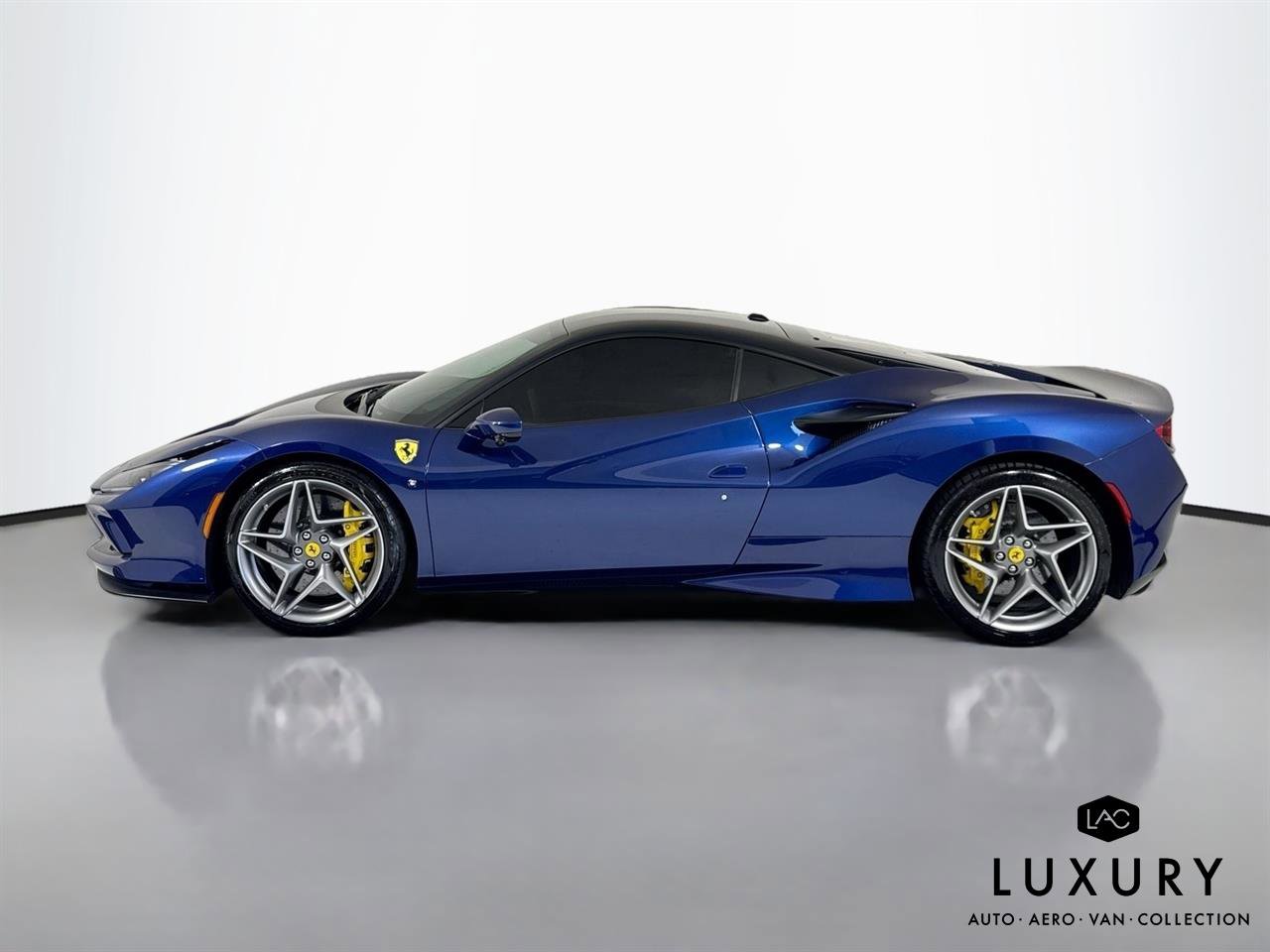 Used 2022 Ferrari F8 Tributo image 9
