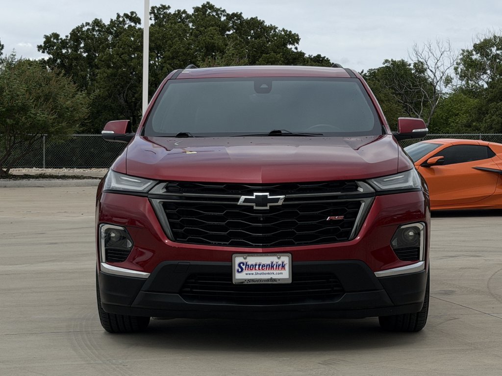 Used 2023 Chevrolet Traverse RS w/ LPO, Floor Liner Package FWD image 7