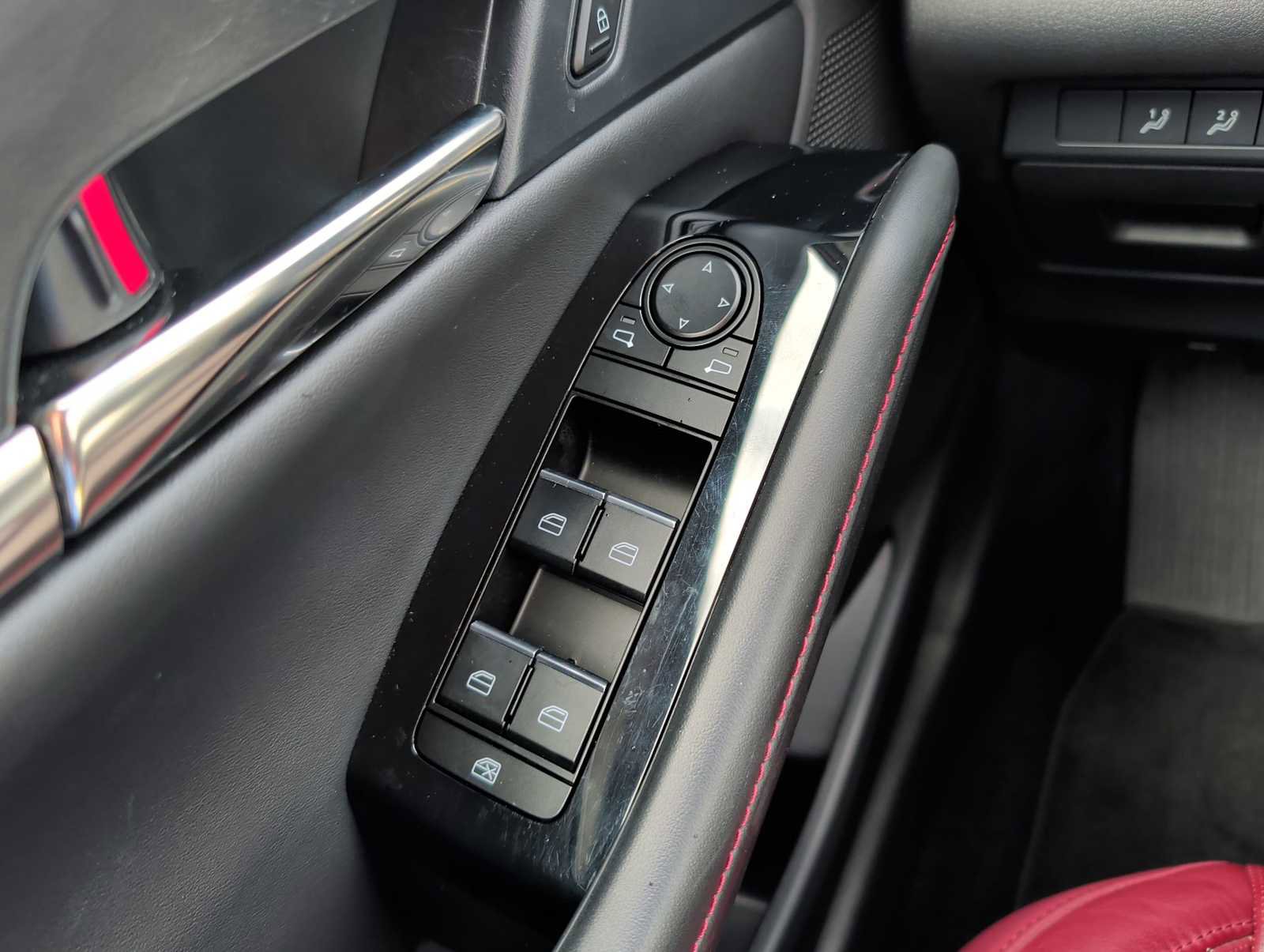 Used 2024 MAZDA CX-30 AWD 2.5 S w/ Preferred Package image 15