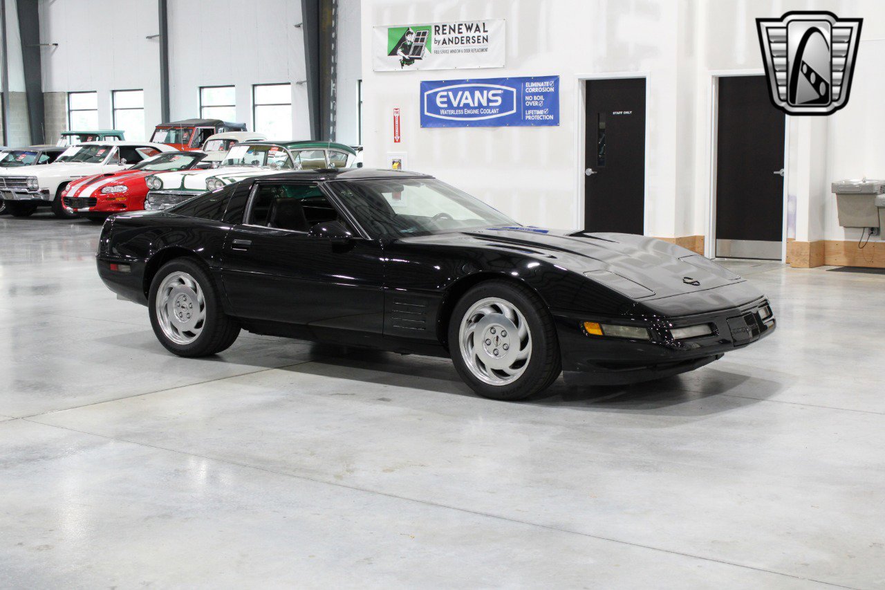 Used 1994 Chevrolet Corvette Coupe image 5