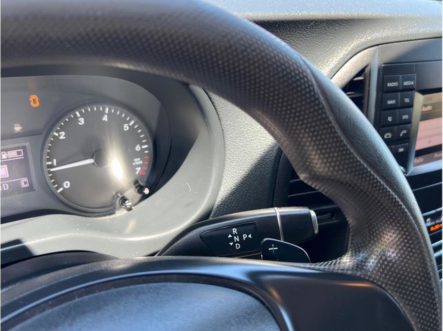 Used 2017 Mercedes-Benz Metris image 13