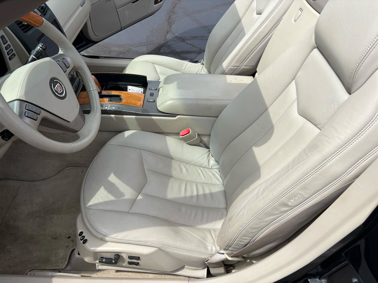 Used 2005 Cadillac XLR RWD image 25