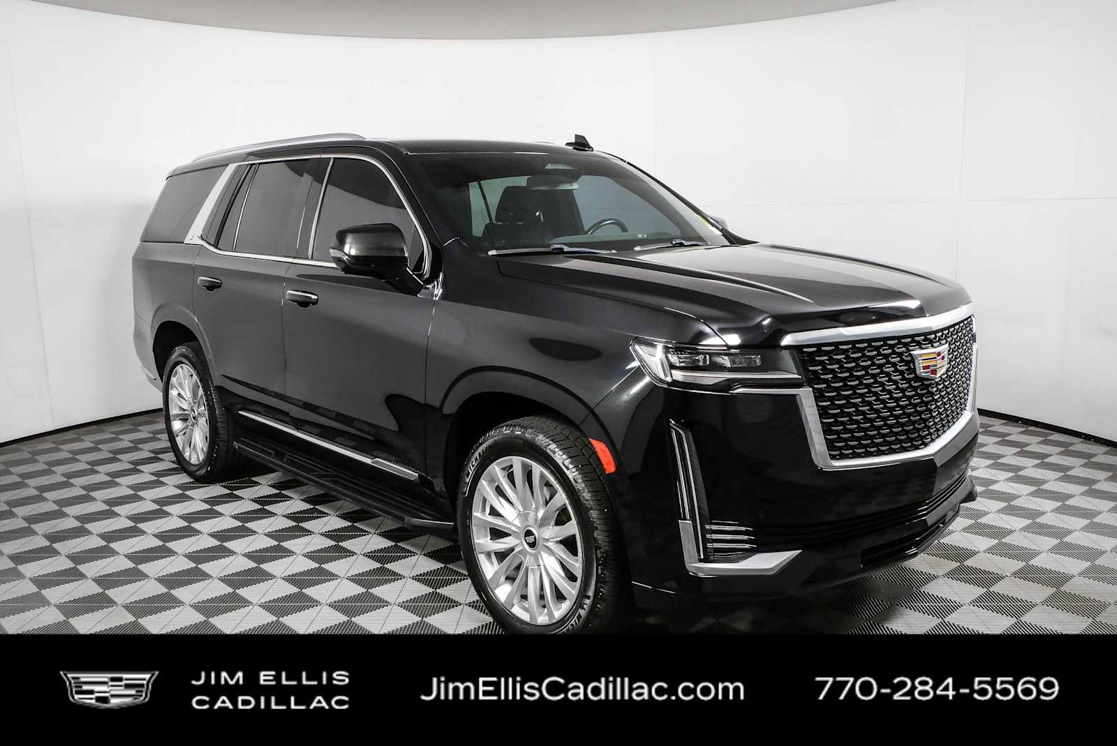 Used 2021 Cadillac Escalade Luxury RWD image 1