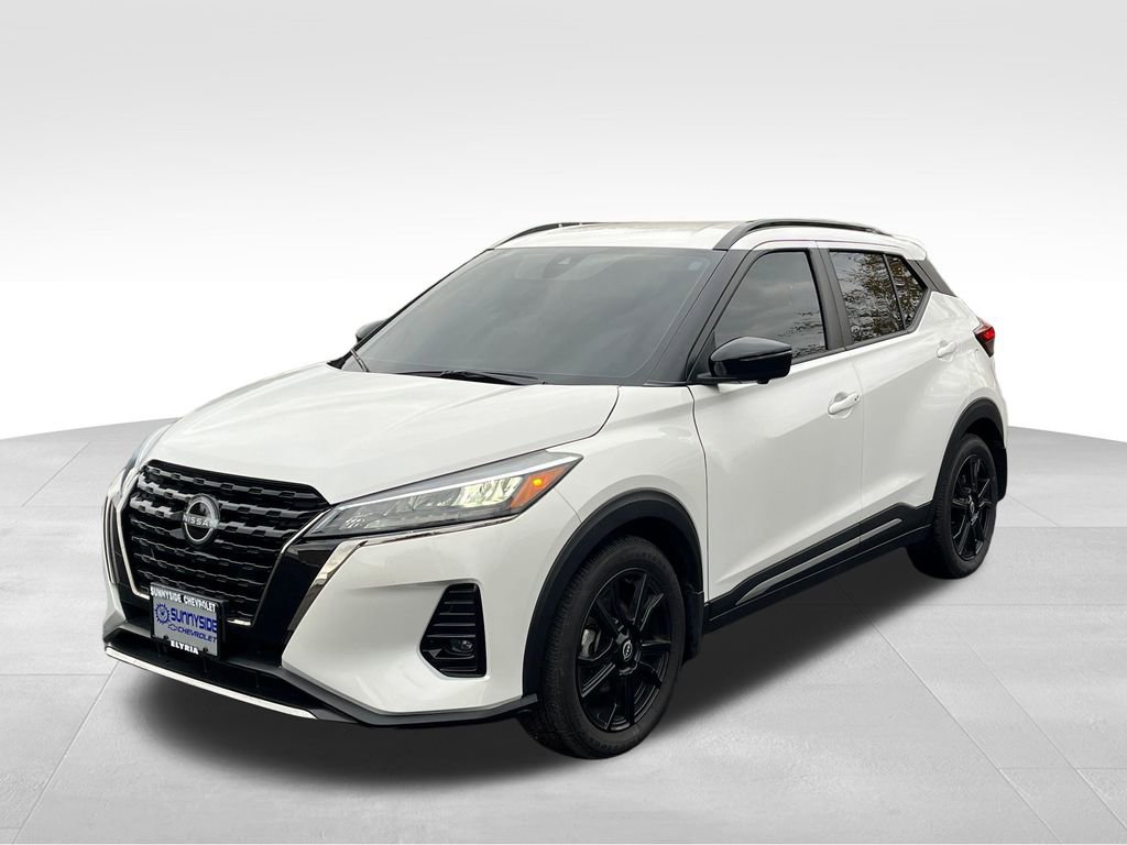 Used 2024 Nissan Kicks SR w/ SR Premium Package image 6