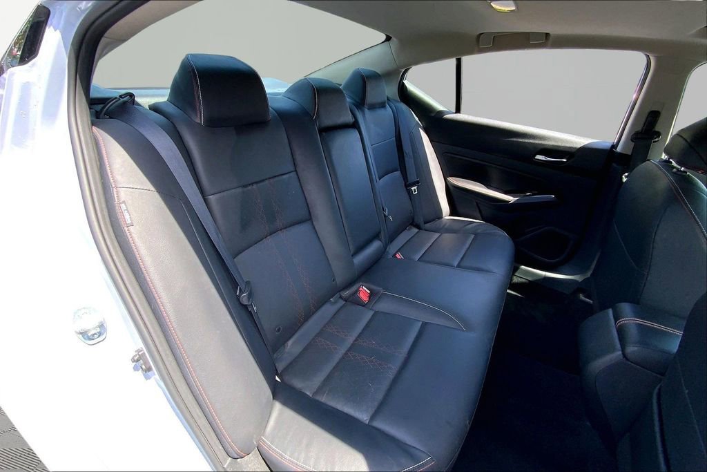 Used 2023 Nissan Altima 2.5 SR w/ SR Premium Package FWD image 16