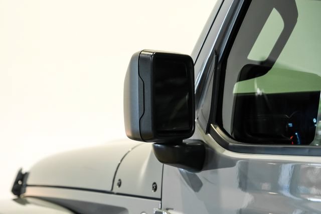 Used 2021 Jeep Wrangler Unlimited Sahara w/ Dual Top Group AWD/4WD image 39