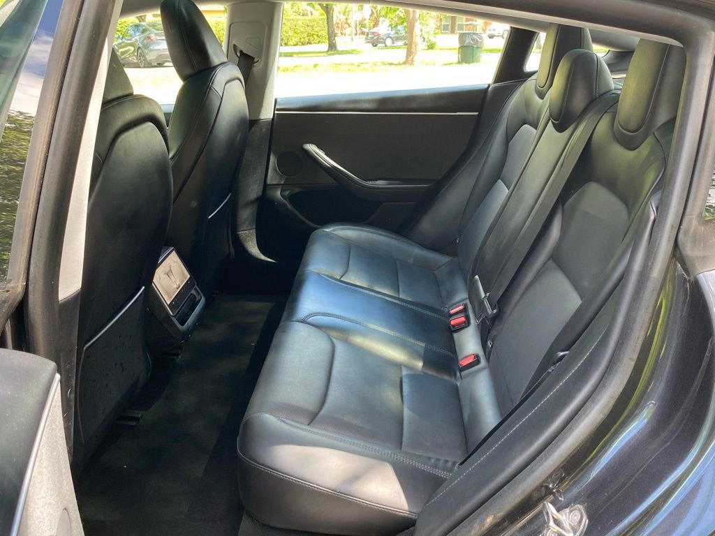 Used 2024 Tesla Model 3 Standard Range image 39
