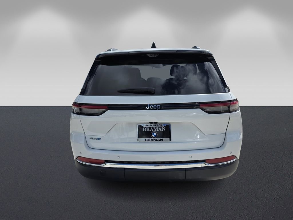 Used 2022 Jeep Grand Cherokee Limited 4xe w/ Luxury Tech Group II image 5