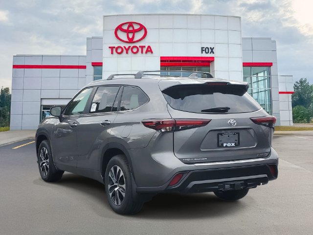 New 2026 Toyota Highlander XLE AWD/4WD image 3