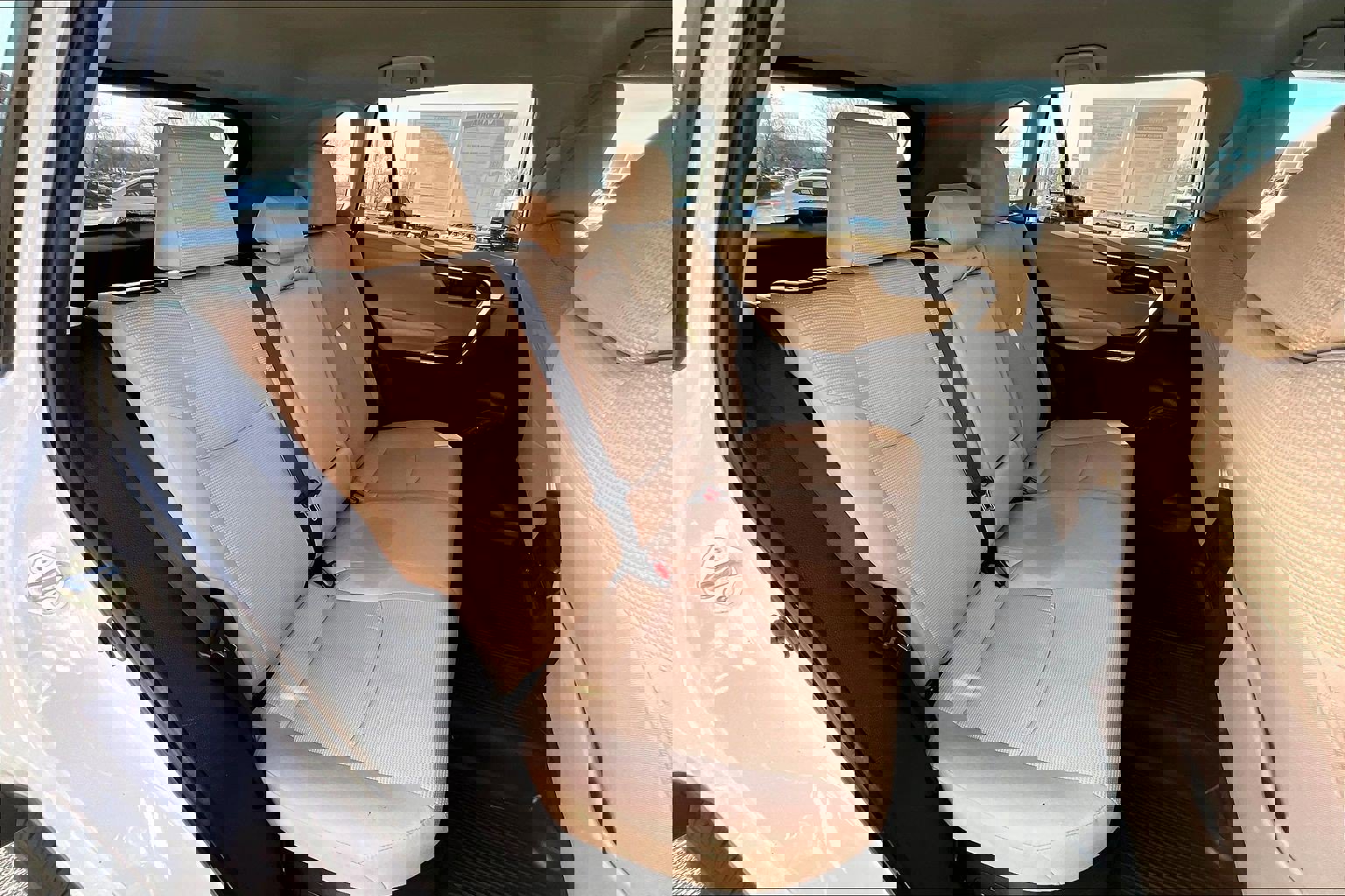 Used 2022 Toyota RAV4 LE image 25