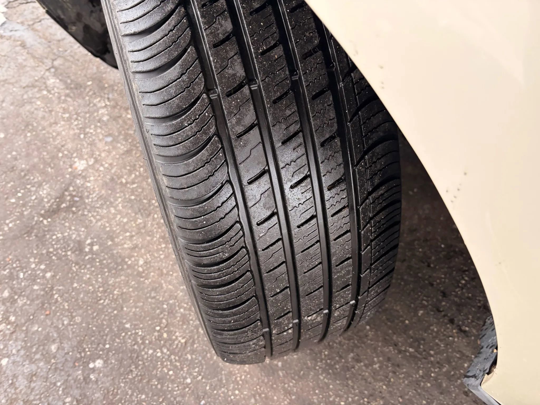 Used 2014 Lincoln MKX AWD w/ Equipment Group 102A image 91