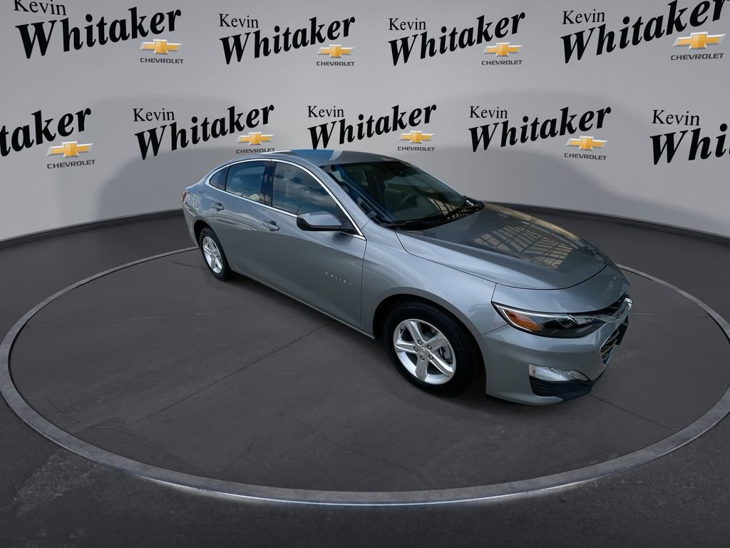Used 2024 Chevrolet Malibu LS FWD image 2