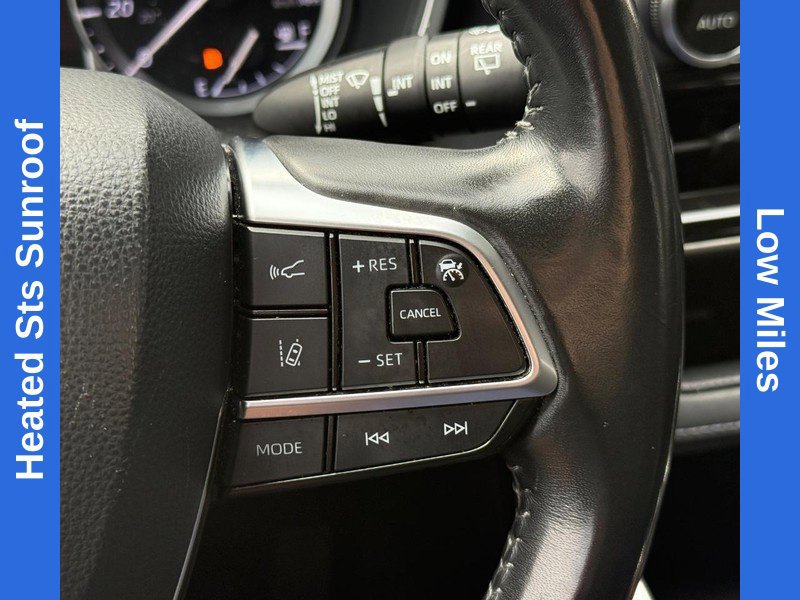 Used 2021 Toyota Highlander XLE AWD/4WD image 21