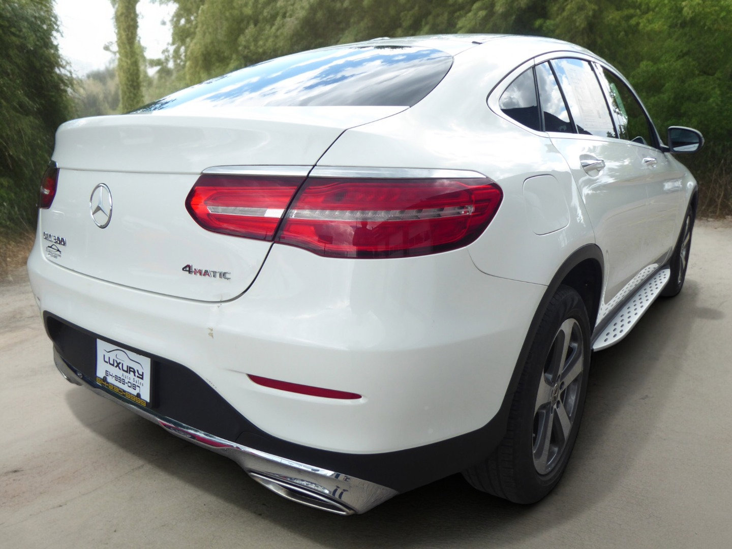 Used 2018 Mercedes-Benz GLC 300 4MATIC Coupe image 10