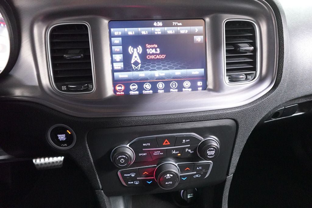 Used 2023 Dodge Charger R/T w/ Technology Group RWD image 15