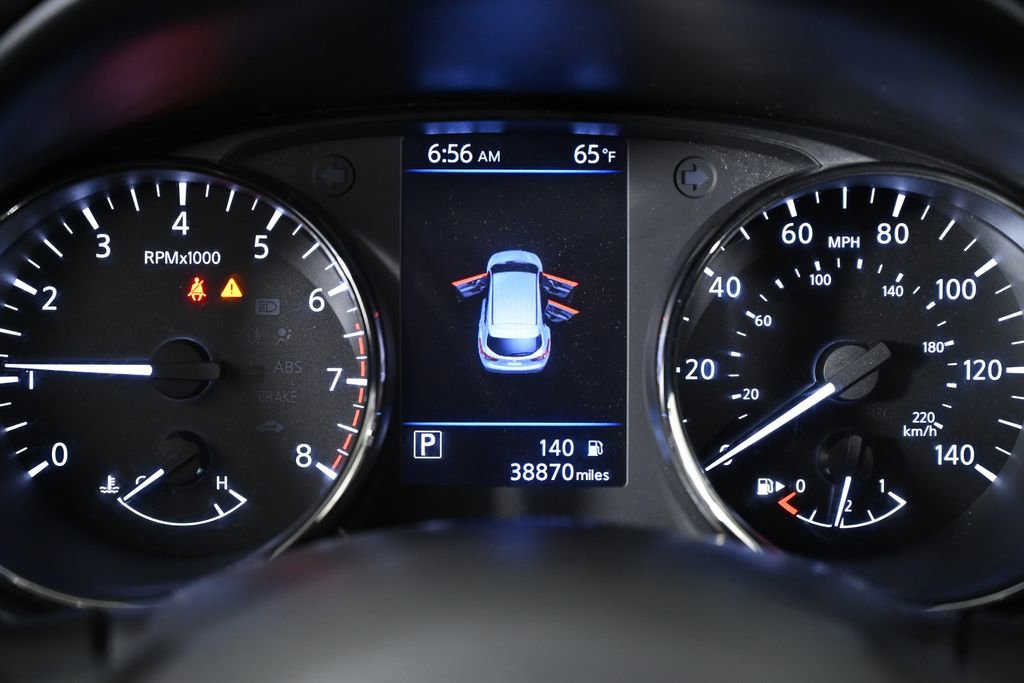 Used 2020 Nissan Rogue Sport S image 13