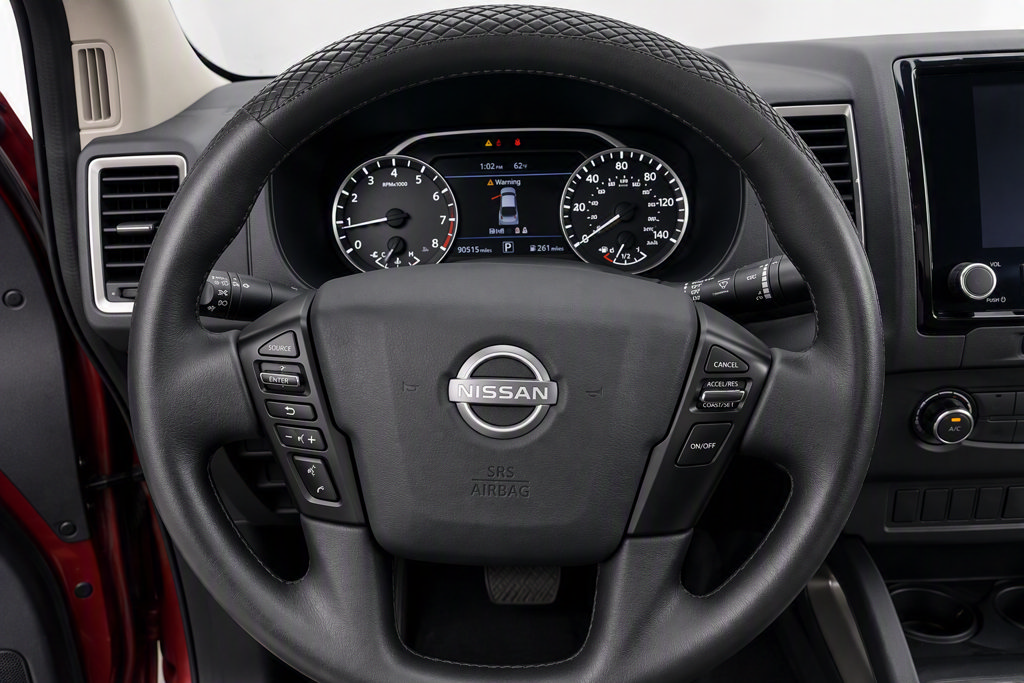 Used 2023 Nissan Frontier SV w/ Tow Package AWD/4WD image 9
