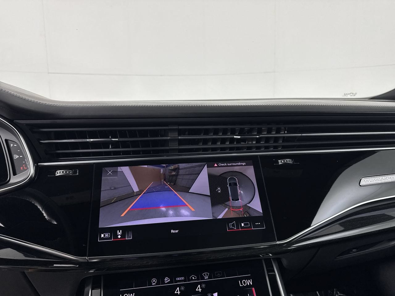 Used 2021 Audi Q8 Prestige AWD/4WD image 5